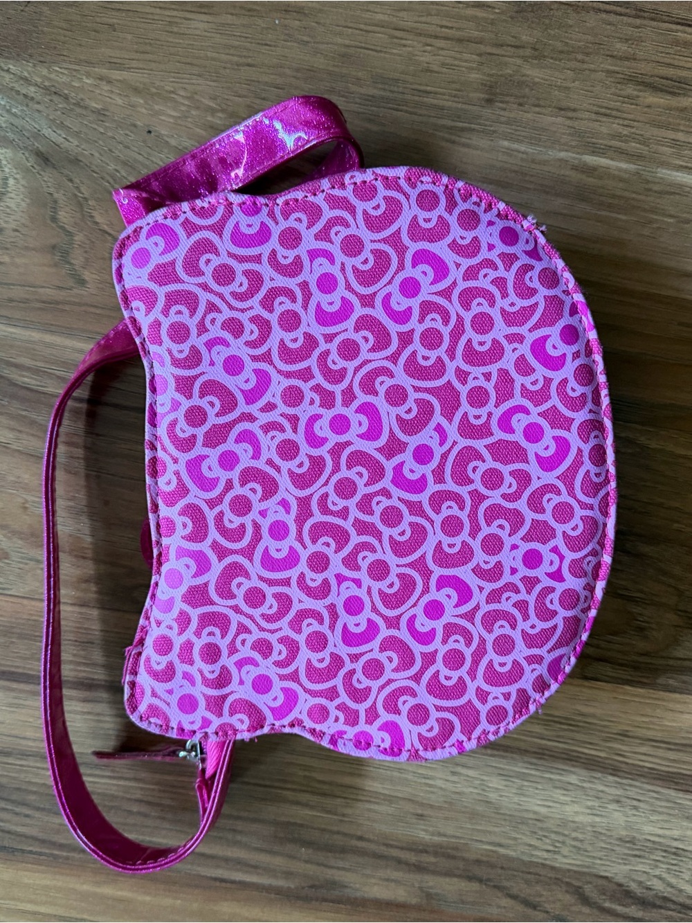 Hello Kitty Purse - Picture 2 of 4